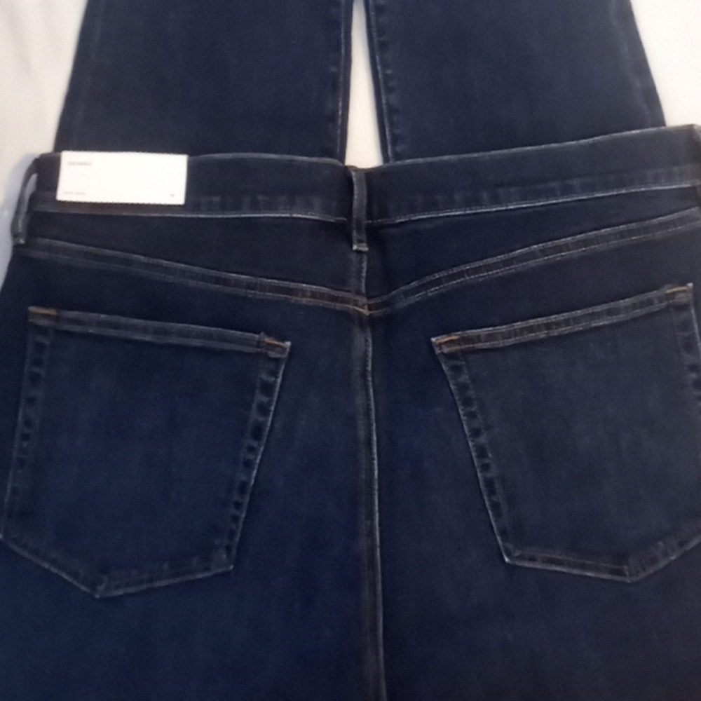 Jeans - Picture 2 of 3